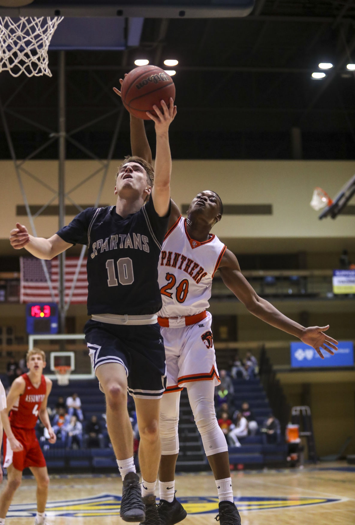 031819-qct-spt-seniorhoops-b013